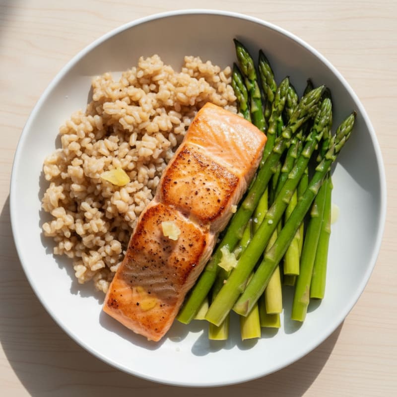 Seared Salmon with Steamed Asparagus and Brown Rice