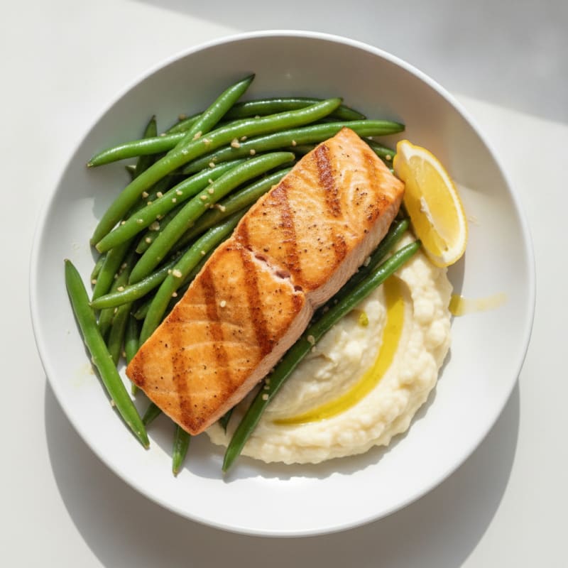 Seared Salmon Fillet with Garlic Green Beans and Cauliflower Mash