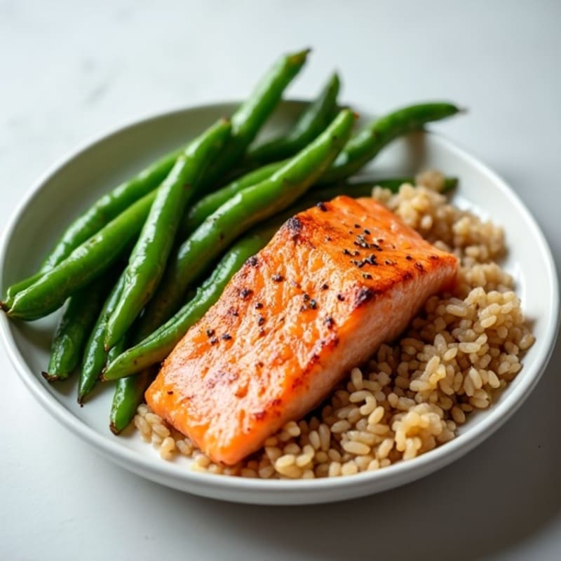 Seared Salmon with Steamed Green Beans and Brown Rice