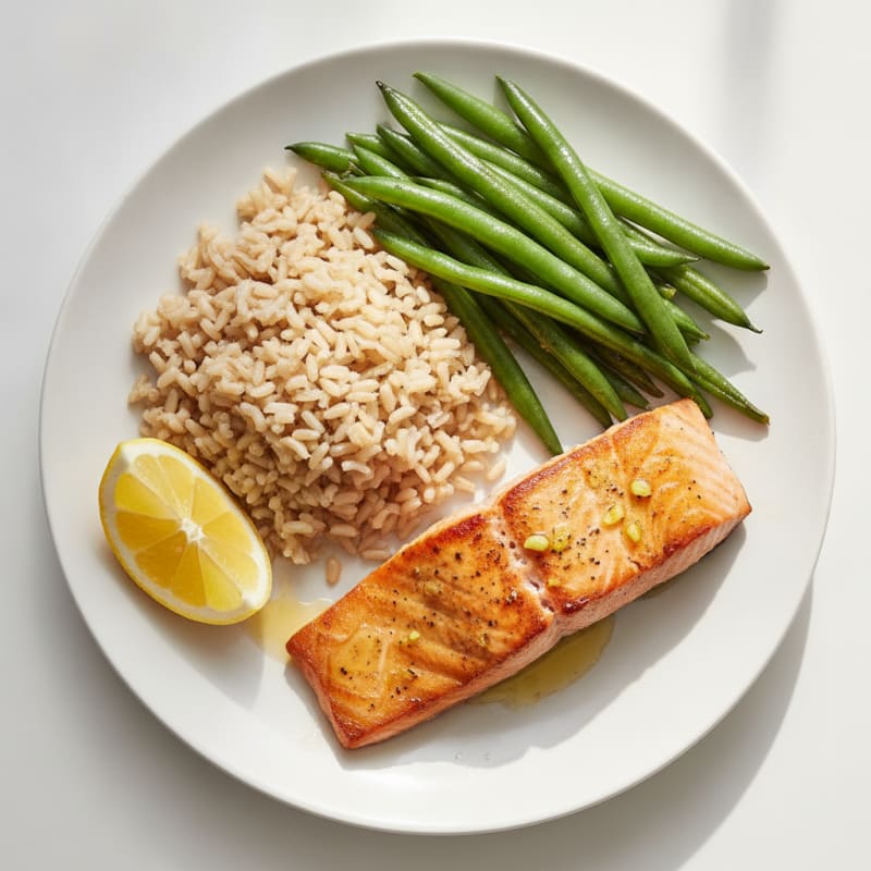 Seared Salmon Fillet with Steamed Green Beans and Brown Rice