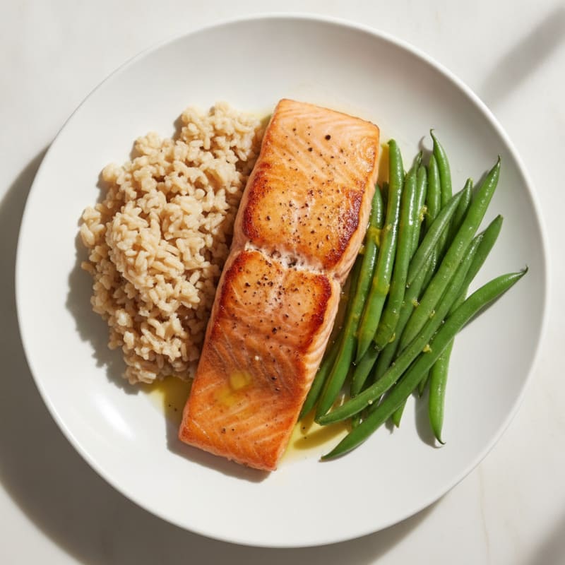 Seared Salmon Fillet with Steamed Green Beans and Brown Rice