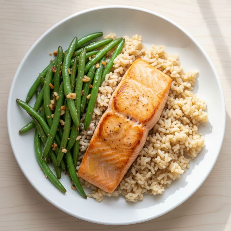 Seared Salmon Fillet with Garlic Green Beans and Brown Rice
