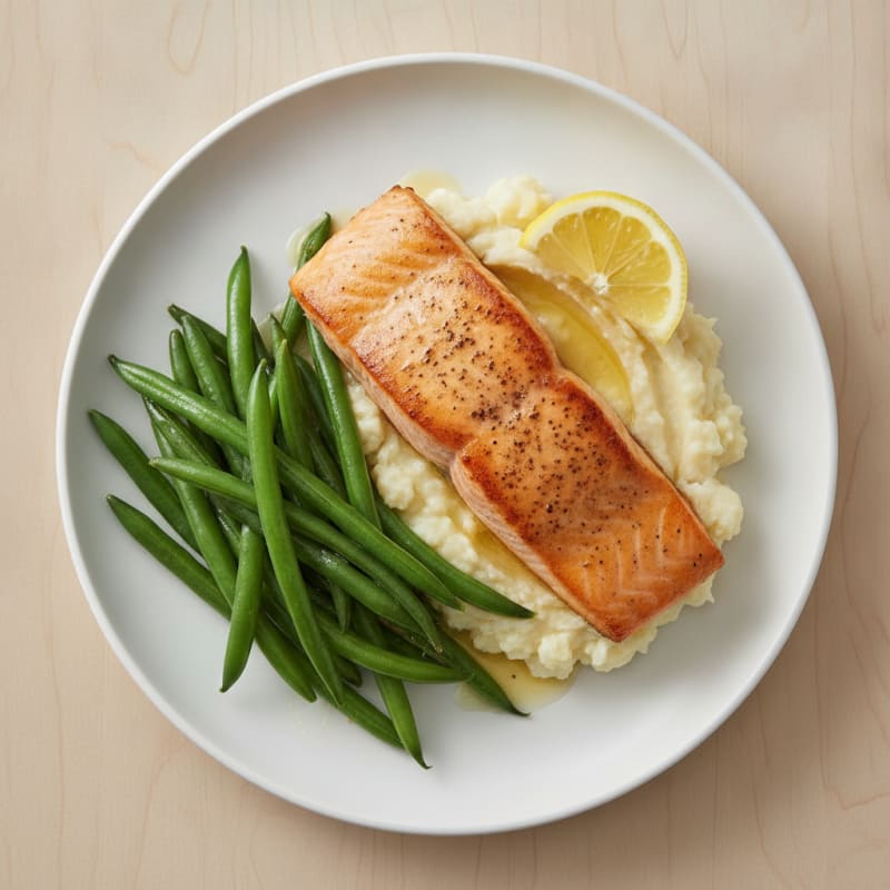 Seared Salmon with Steamed Green Beans and Garlic Mashed Cauliflower