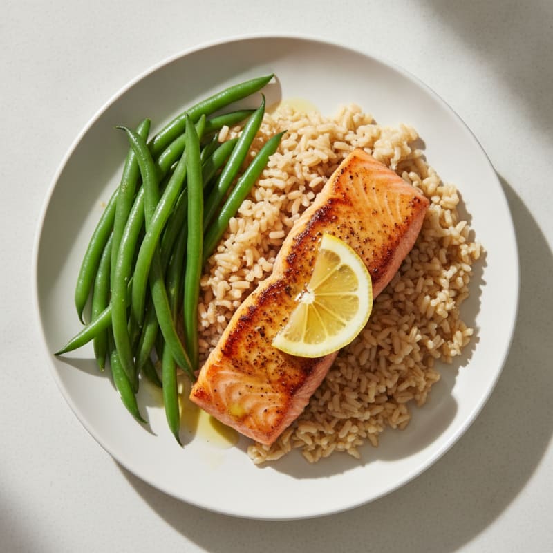 Seared Salmon with Steamed Green Beans and Brown Rice