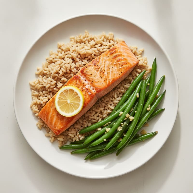 Seared Salmon with Steamed Green Beans and Brown Rice