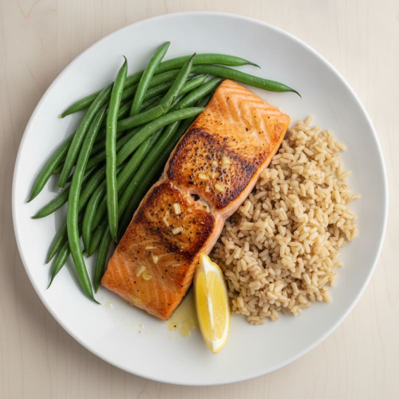 Seared Salmon Fillet with Steamed Green Beans and Brown Rice