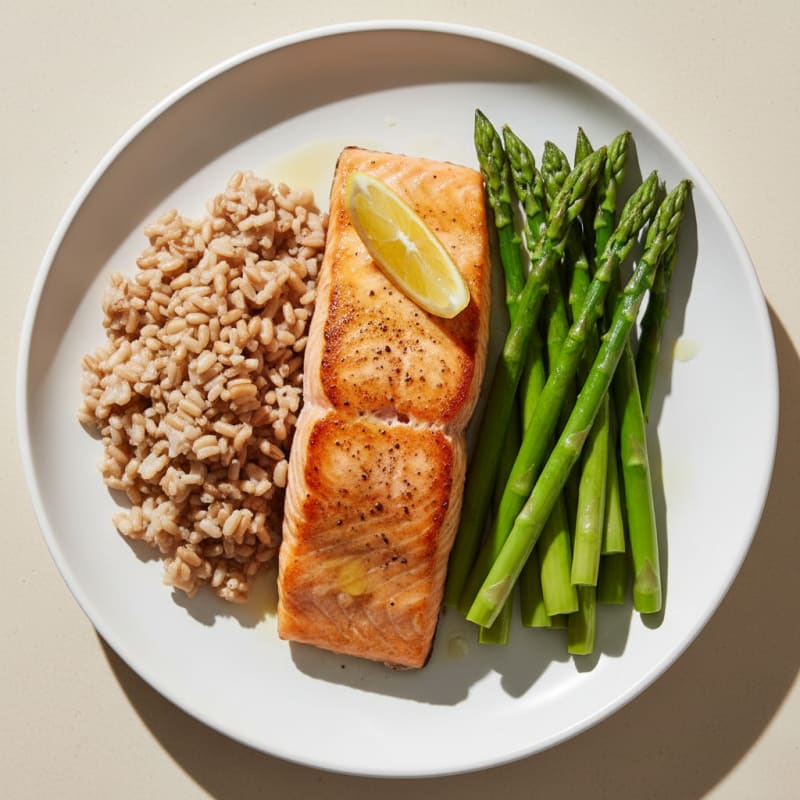 Seared Salmon Fillet with Steamed Asparagus and Brown Rice