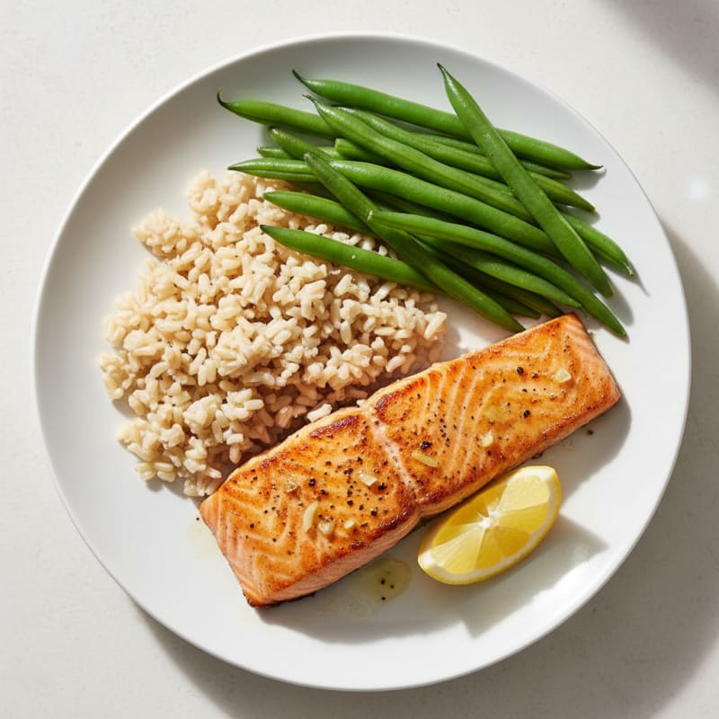 Seared Salmon Fillet with Steamed Green Beans and Brown Rice