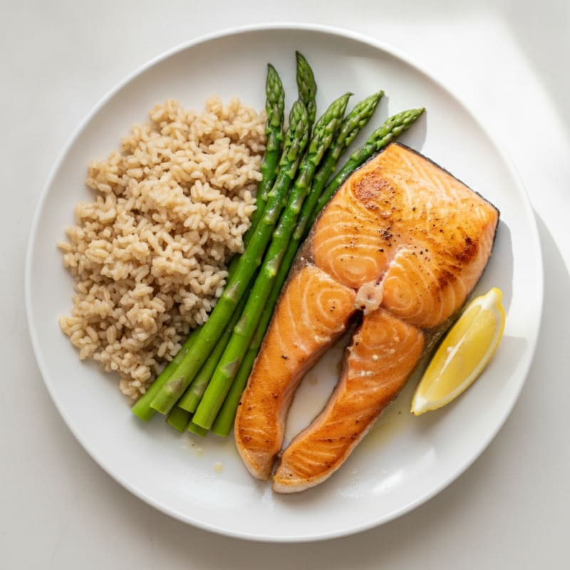 Seared Salmon with Steamed Asparagus and Brown Rice