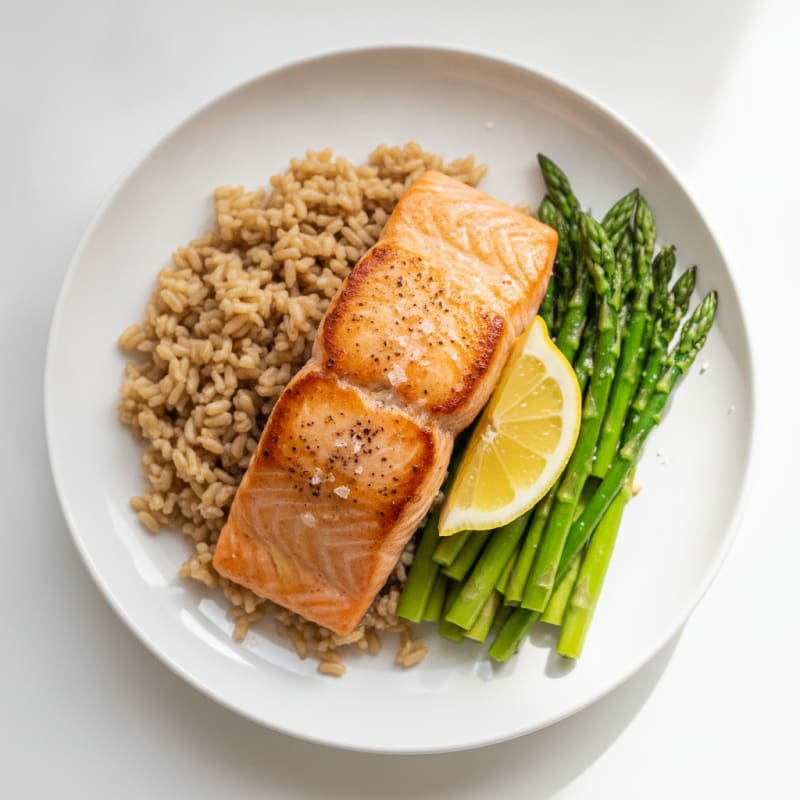 Seared Salmon Filet with Steamed Asparagus and Brown Rice