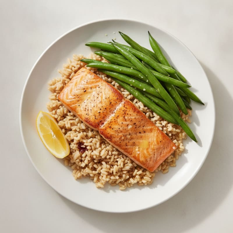 Seared Salmon Fillet with Steamed Green Beans and Brown Rice