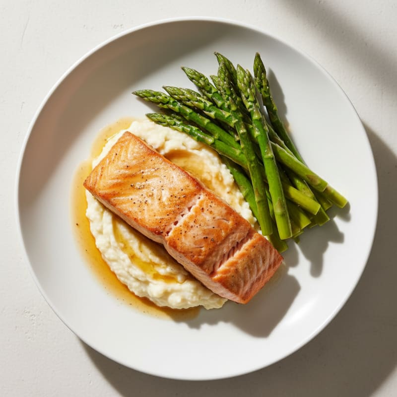 Seared Salmon Fillet with Steamed Asparagus and Garlic Mashed Cauliflower