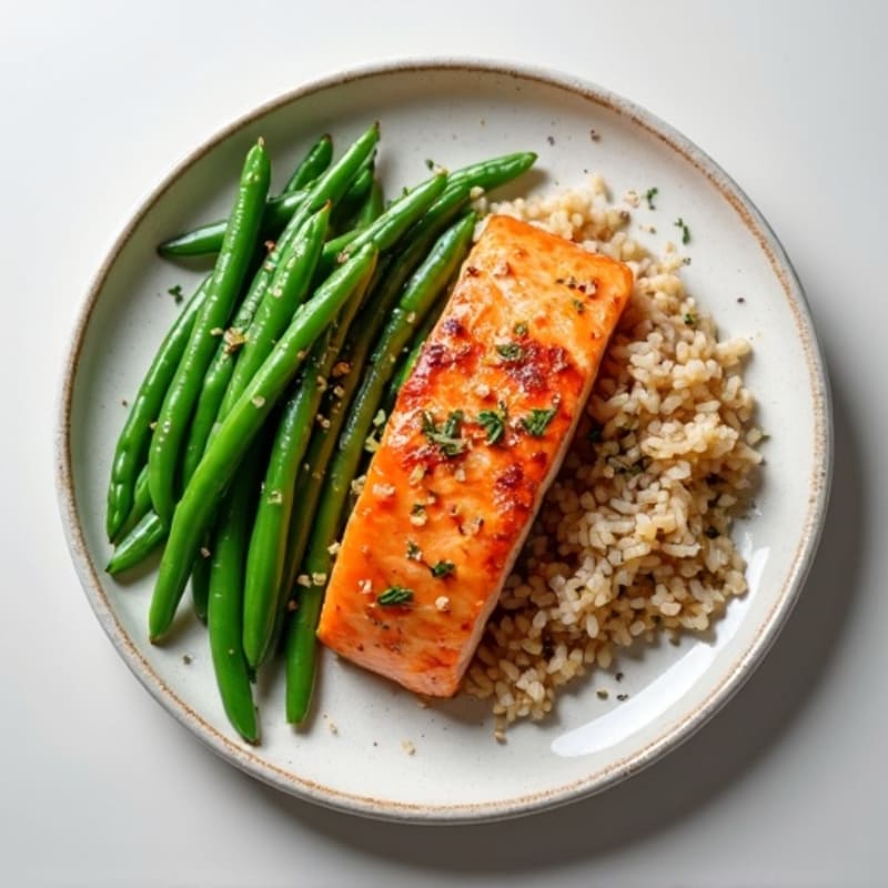 Seared Salmon with Steamed Green Beans and Brown Rice