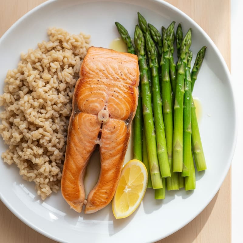 Seared Salmon Fillet with Steamed Asparagus and Brown Rice