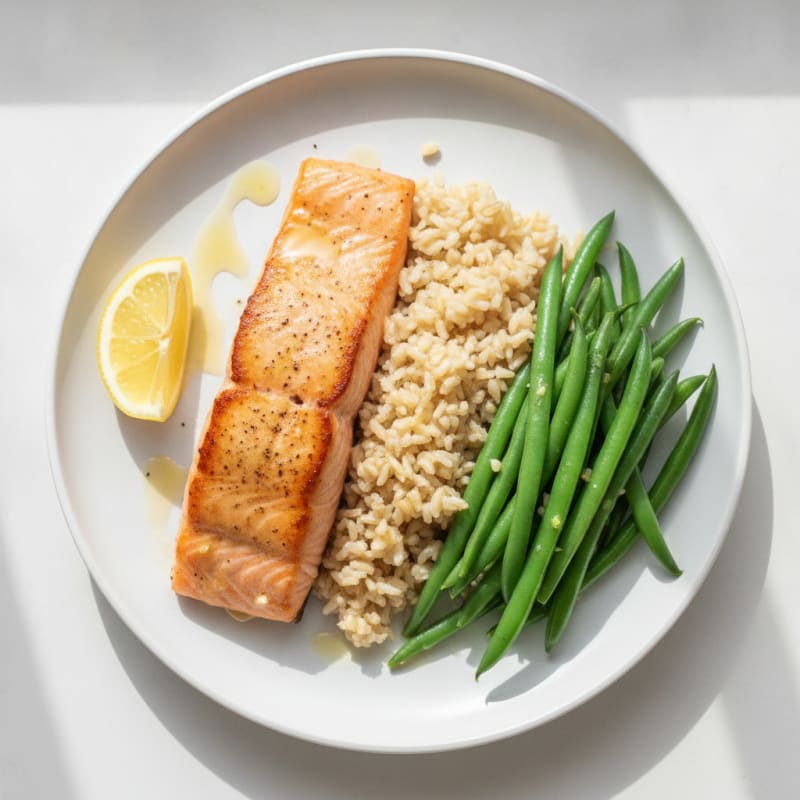 Seared Salmon with Steamed Green Beans and Brown Rice