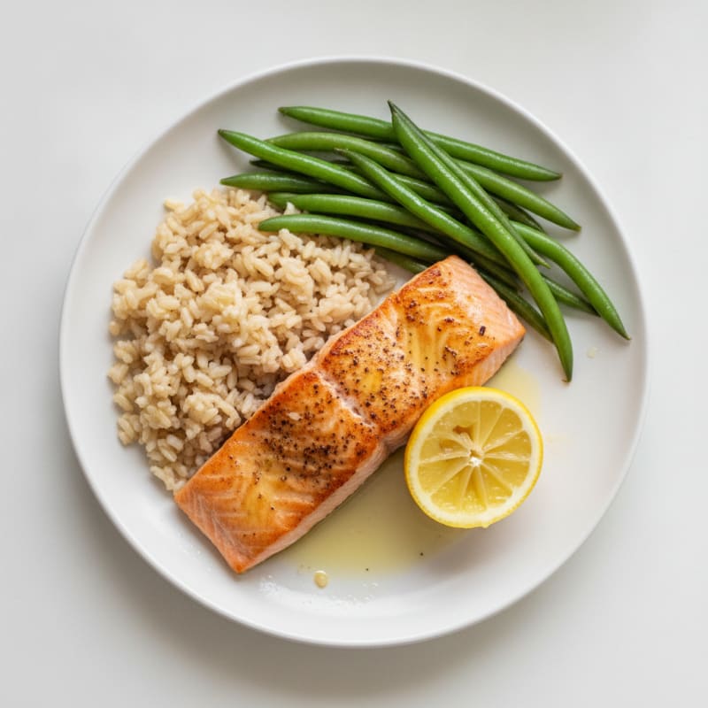 Seared Salmon with Steamed Green Beans and Brown Rice