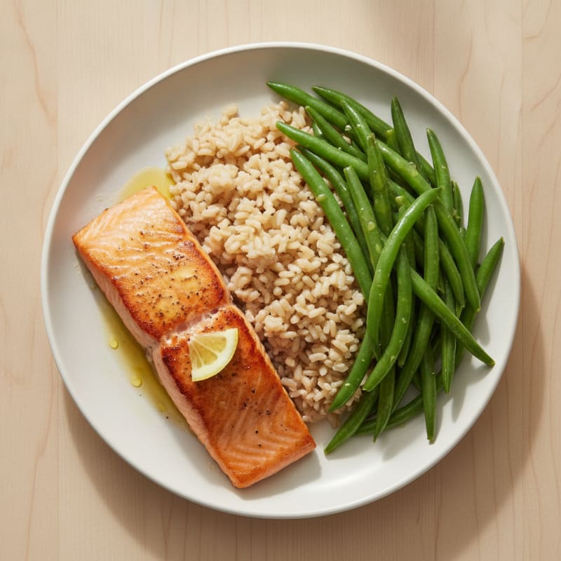 Seared Salmon with Steamed Green Beans and Brown Rice