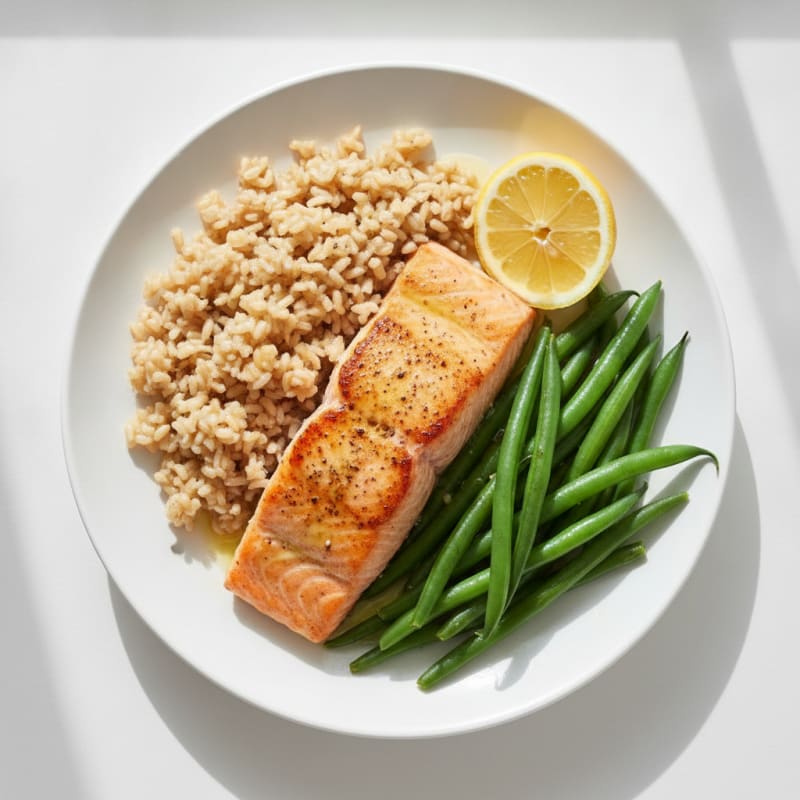 Seared Salmon with Steamed Green Beans and Brown Rice