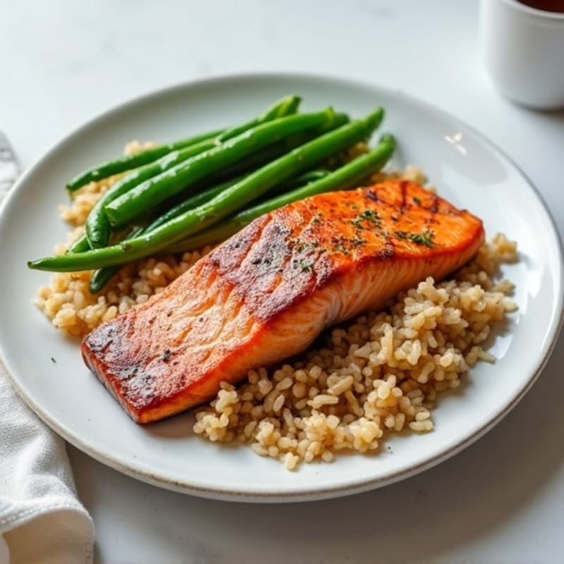 Seared Salmon with Steamed Green Beans and Brown Rice