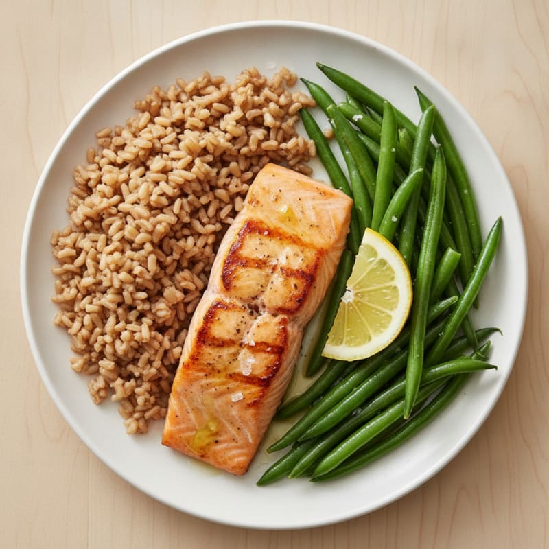 Seared Salmon with Steamed Green Beans and Brown Rice