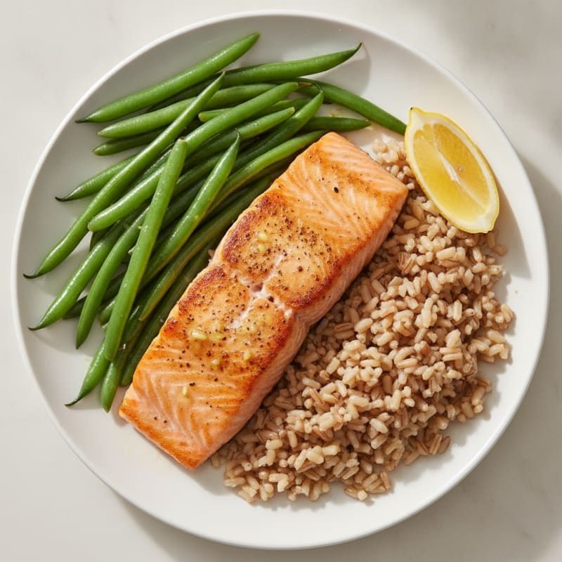 Seared Salmon with Steamed Green Beans and Brown Rice