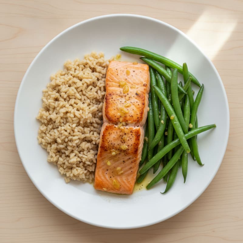 Seared Salmon Fillet with Garlic Green Beans and Brown Rice