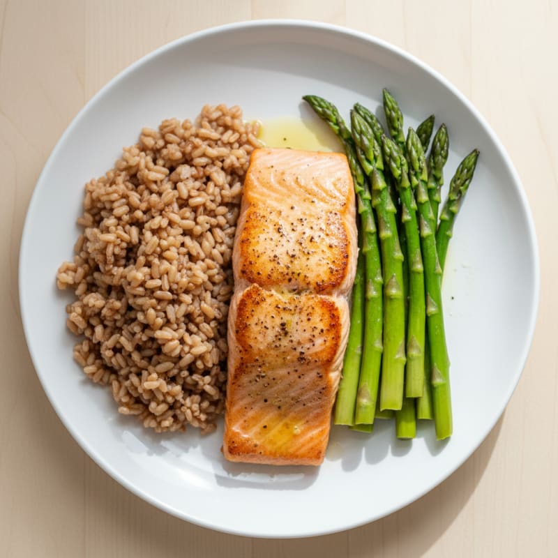 Seared Salmon with Steamed Asparagus and Brown Rice