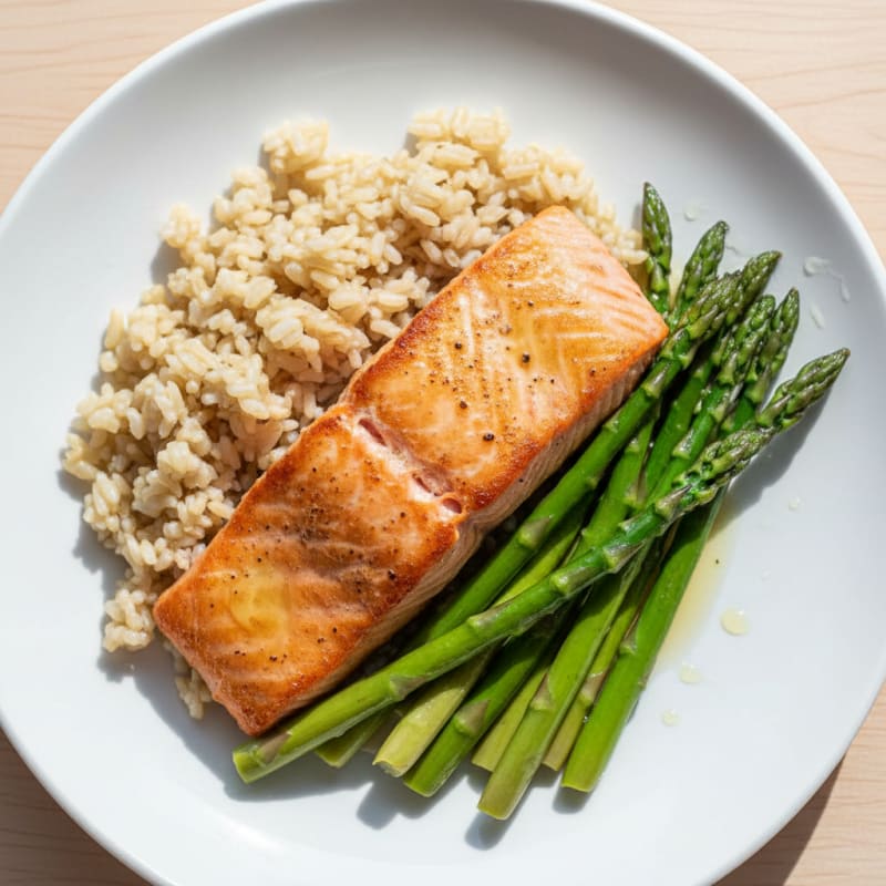 Seared Salmon Fillet with Steamed Asparagus and Brown Rice