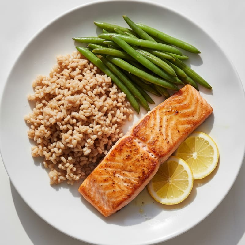 Seared Salmon Fillet with Steamed Green Beans and Brown Rice