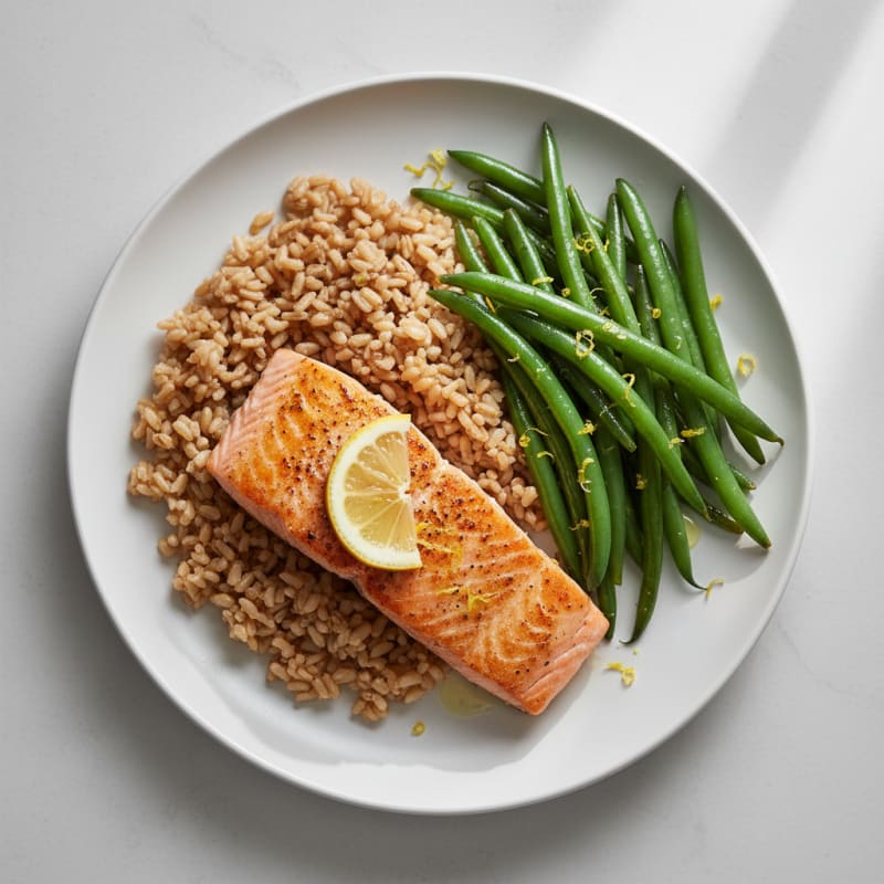 Seared Salmon with Steamed Green Beans and Brown Rice