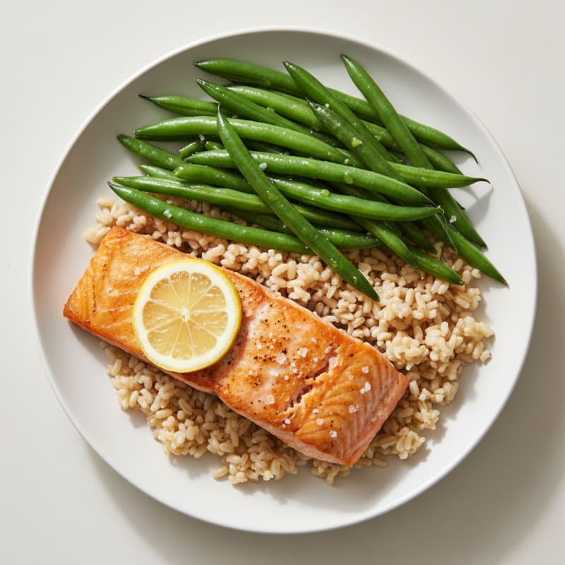 Seared Salmon with Steamed Green Beans and Brown Rice