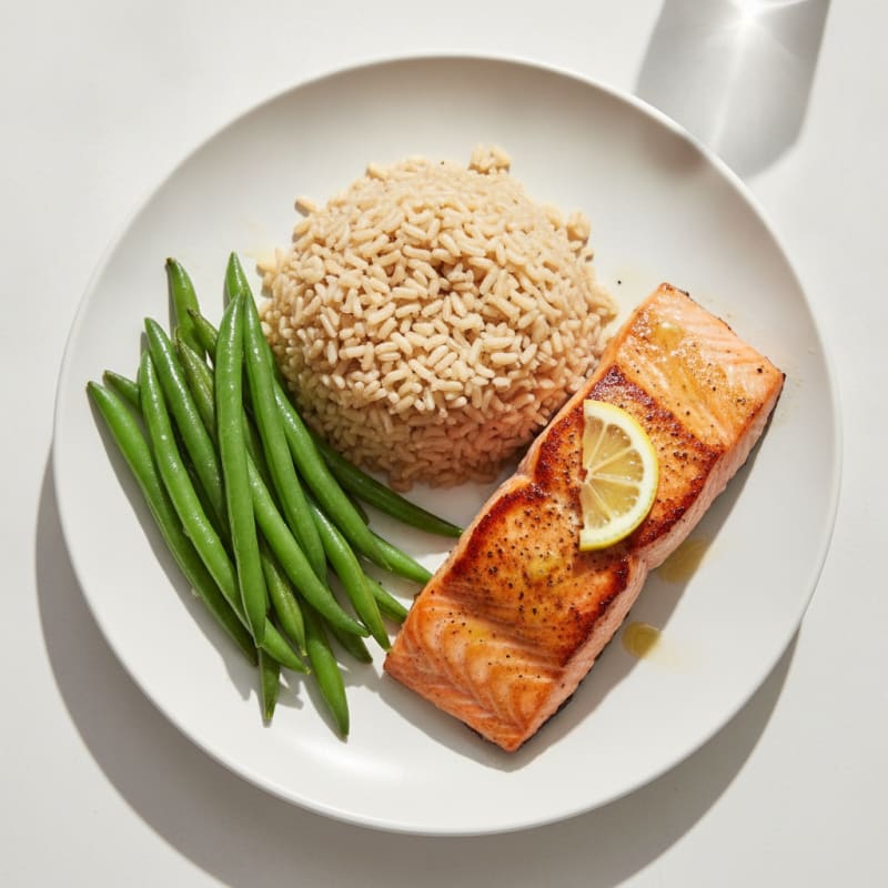 Seared Salmon with Steamed Green Beans and Brown Rice