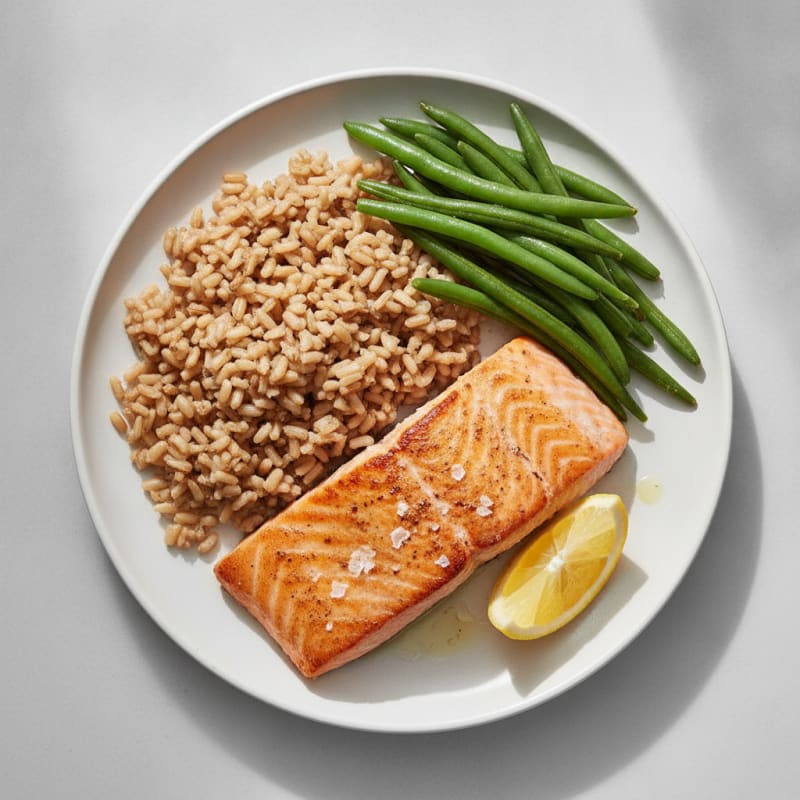 Seared Salmon Fillet with Steamed Green Beans and Brown Rice