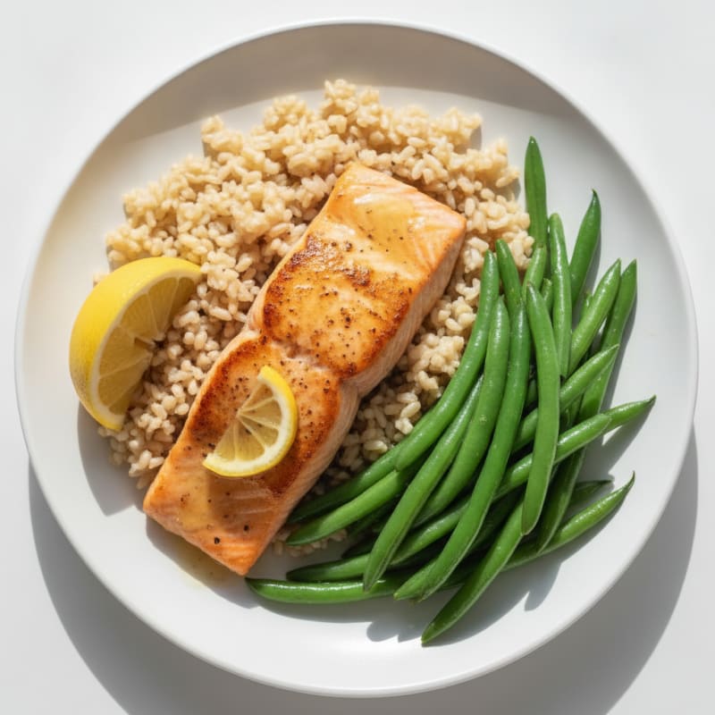 Seared Salmon with Steamed Green Beans and Brown Rice