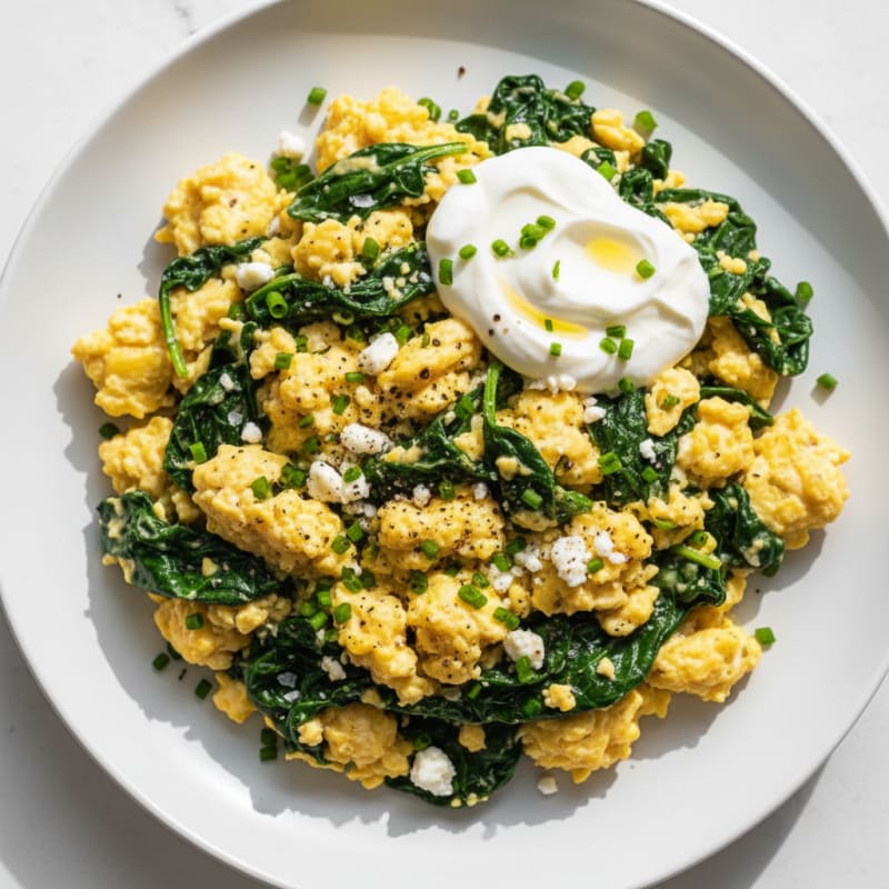 Creamy Spinach and Feta Scrambled Eggs