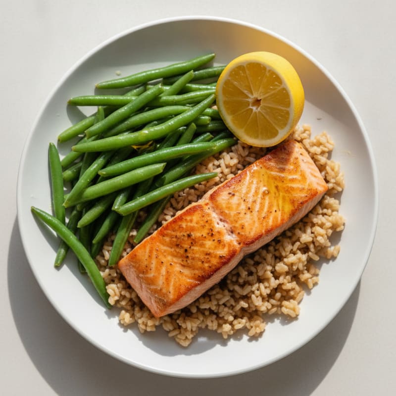 Seared Salmon with Steamed Green Beans and Brown Rice