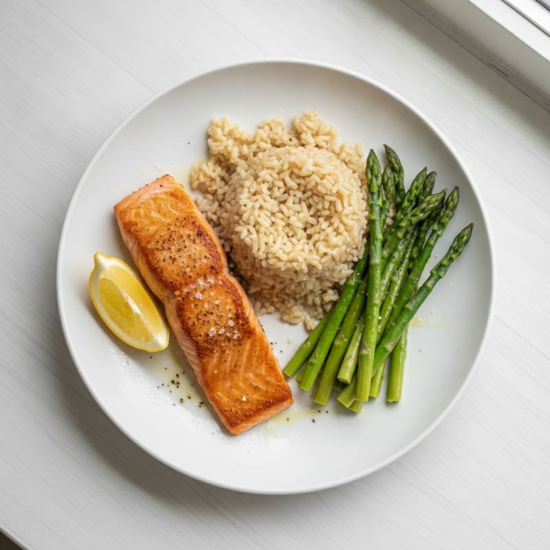 Seared Salmon with Steamed Asparagus and Brown Rice