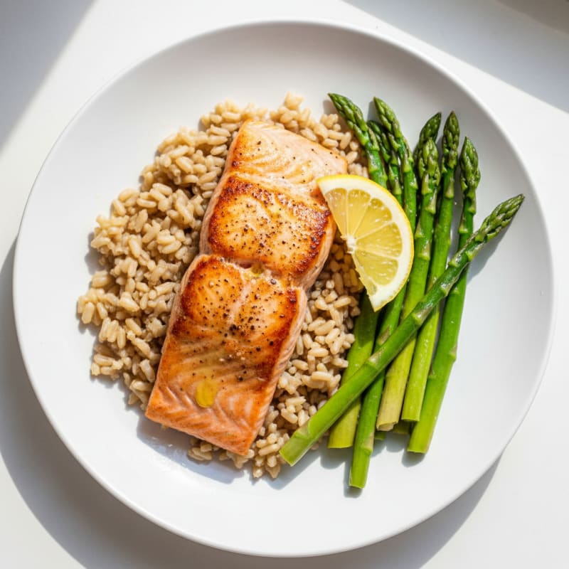 Seared Salmon with Steamed Asparagus and Brown Rice