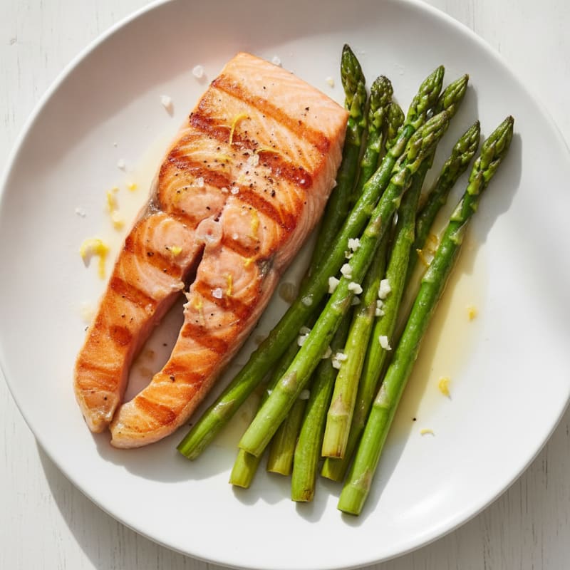 Seared Salmon Fillet with Roasted Asparagus