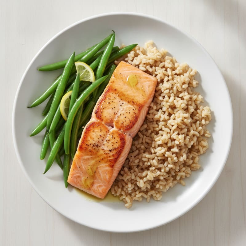 Seared Salmon with Steamed Green Beans and Brown Rice