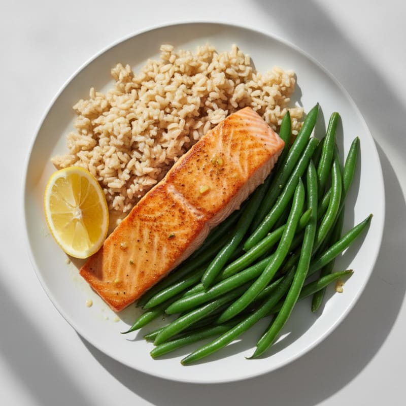Seared Salmon with Steamed Green Beans and Brown Rice