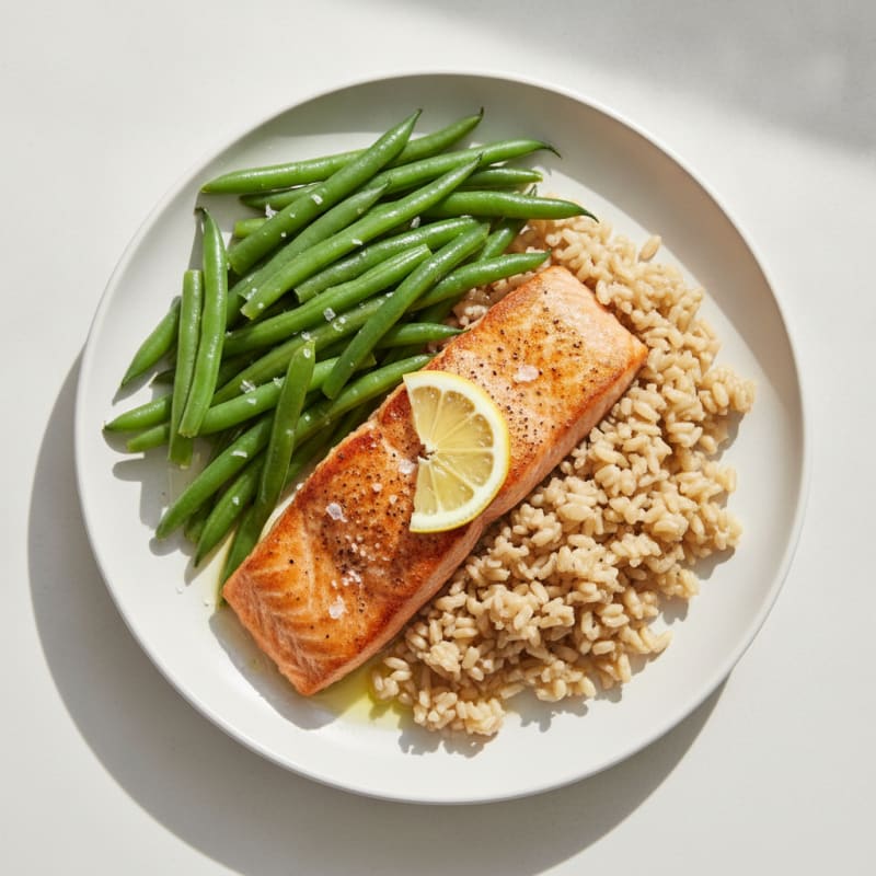 Seared Salmon Fillet with Steamed Green Beans and Brown Rice
