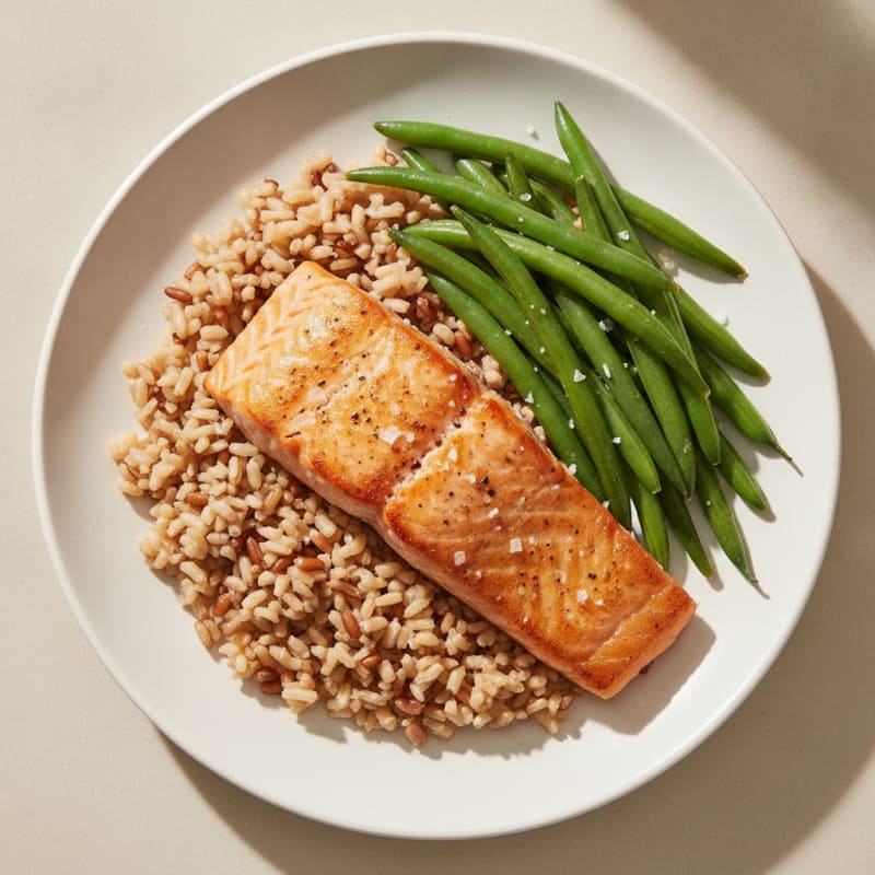 Seared Salmon with Steamed Green Beans and Brown Rice