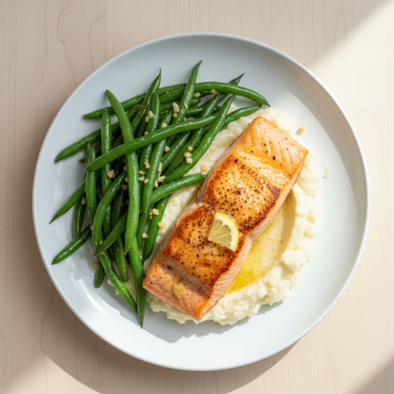Seared Salmon Fillet with Garlic Green Beans and Cauliflower Mash