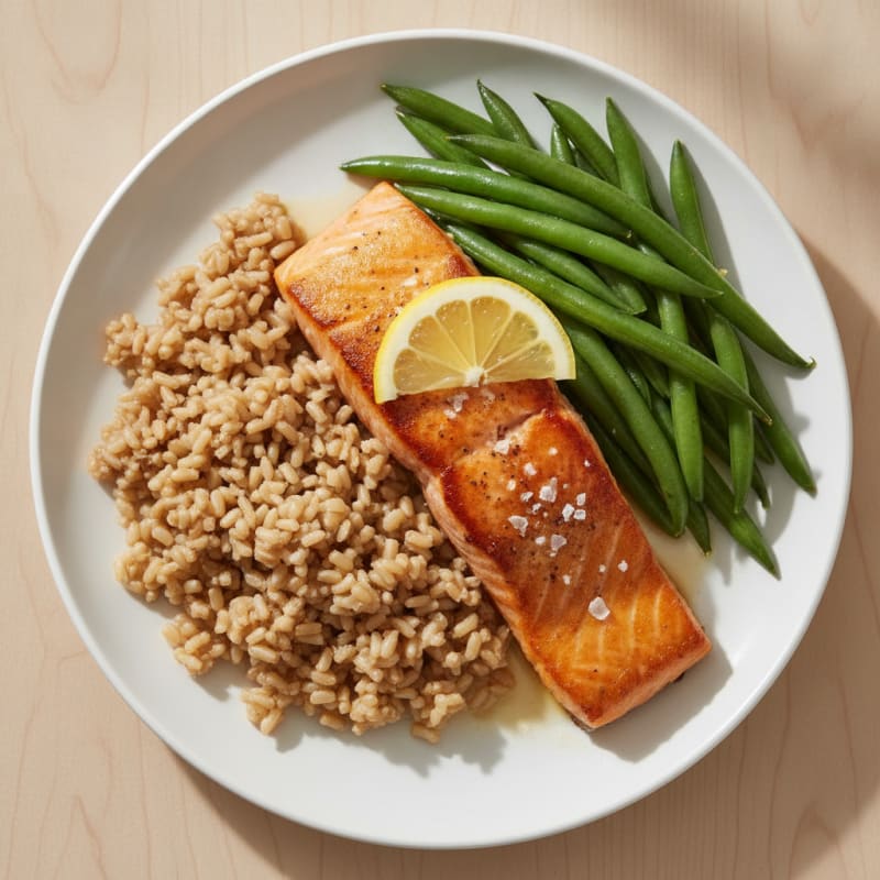Seared Salmon with Steamed Green Beans and Brown Rice