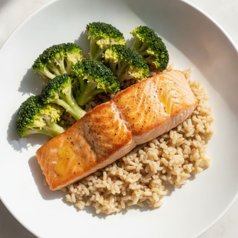 Seared Salmon with Steamed Broccoli and Brown Rice