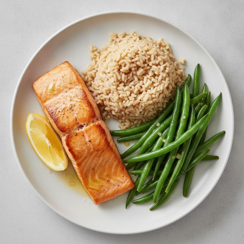 Seared Salmon Fillet with Steamed Green Beans and Brown Rice