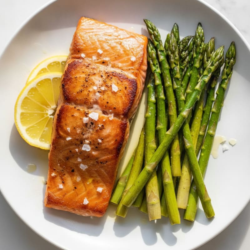Seared Salmon Fillet with Roasted Asparagus