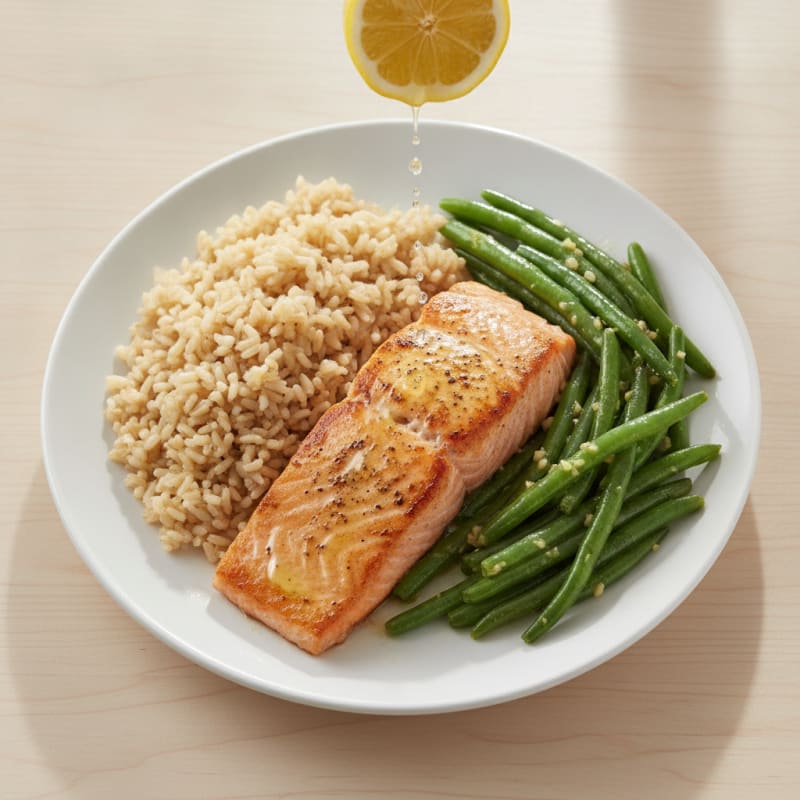 Seared Salmon Fillet with Steamed Green Beans and Brown Rice