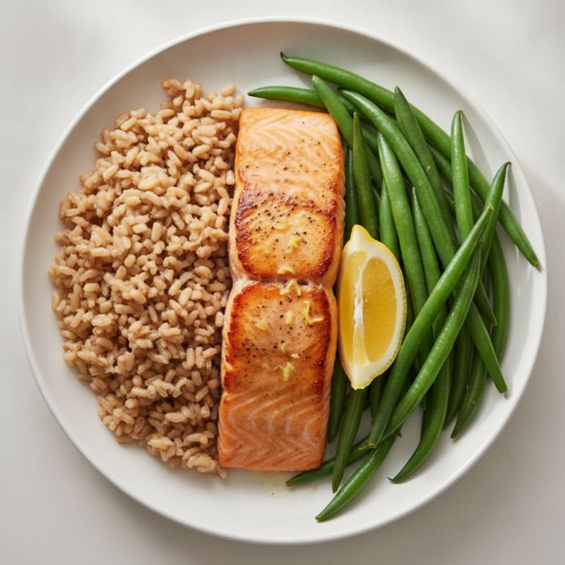 Seared Salmon with Steamed Green Beans and Brown Rice